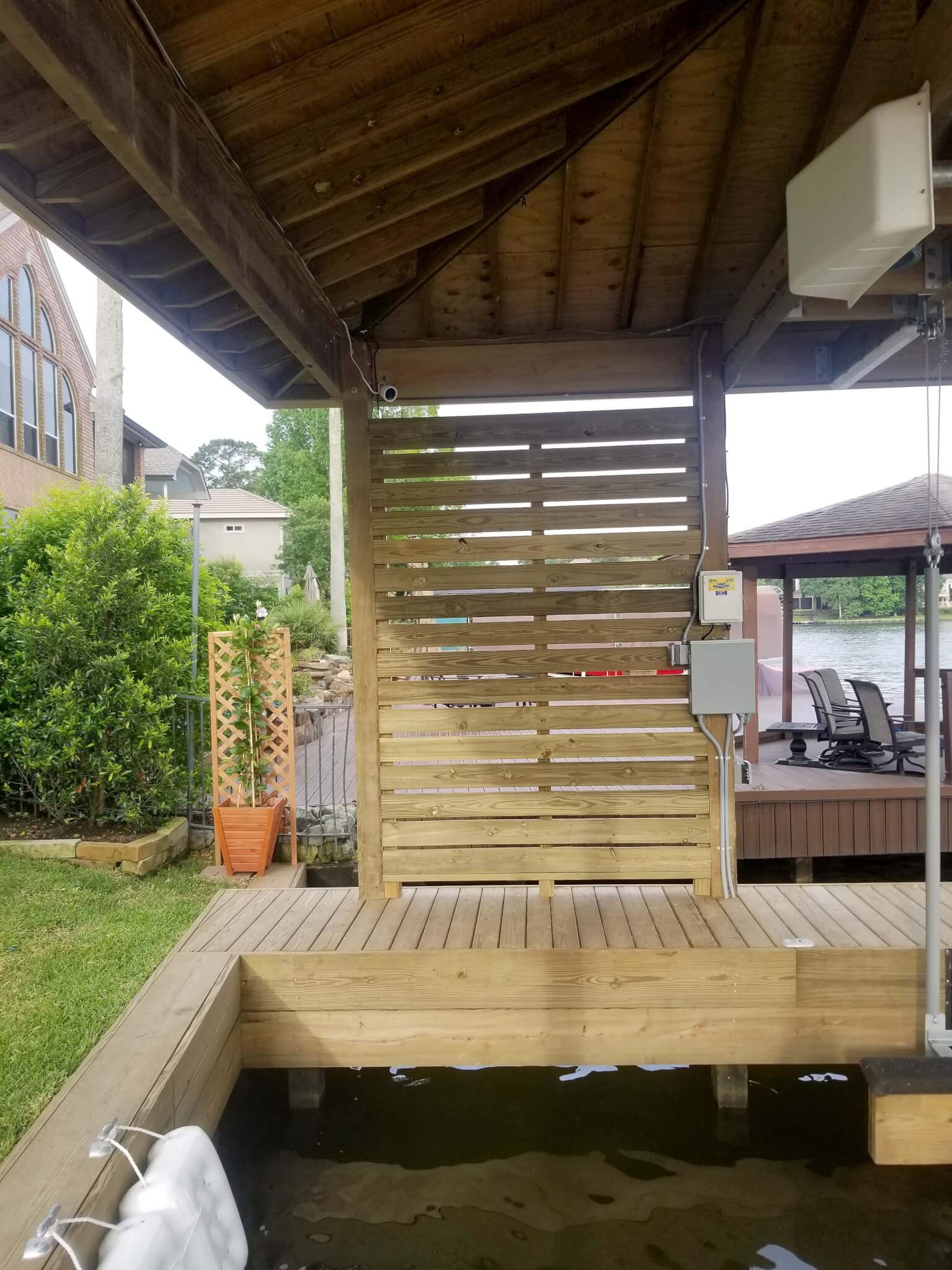 Quality boat house construction on Lake Conroe.